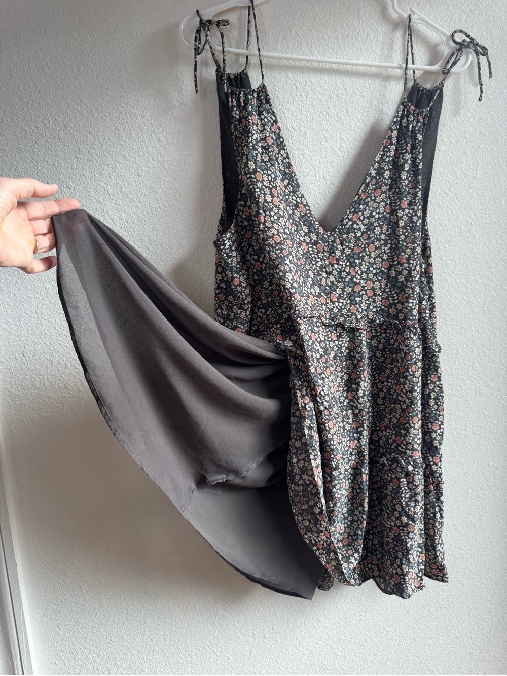 RAILS ‘Janelle’ Tie Shoulder Mini Dress - Picture 9 of 14